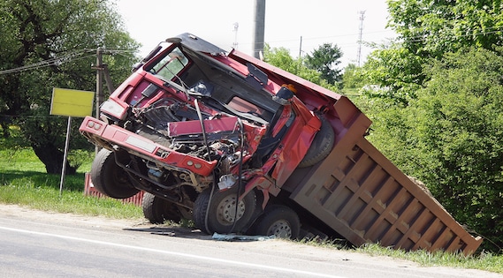 Common-Reasons-for-Truck-Accident-Rad-Law-Firm-Attorneys-Texas