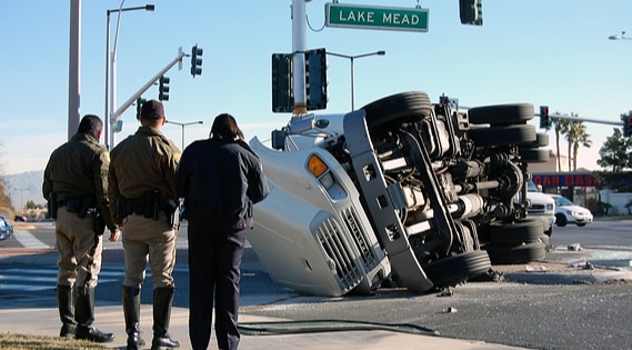 18 wheeler truck accident crashing