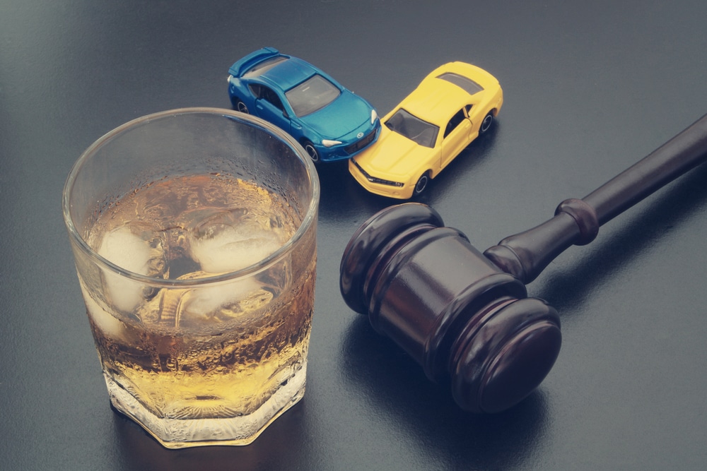 Liquor gavel cars