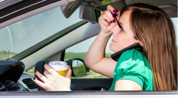 are-you-a-distracted-driver-rad-law-firm